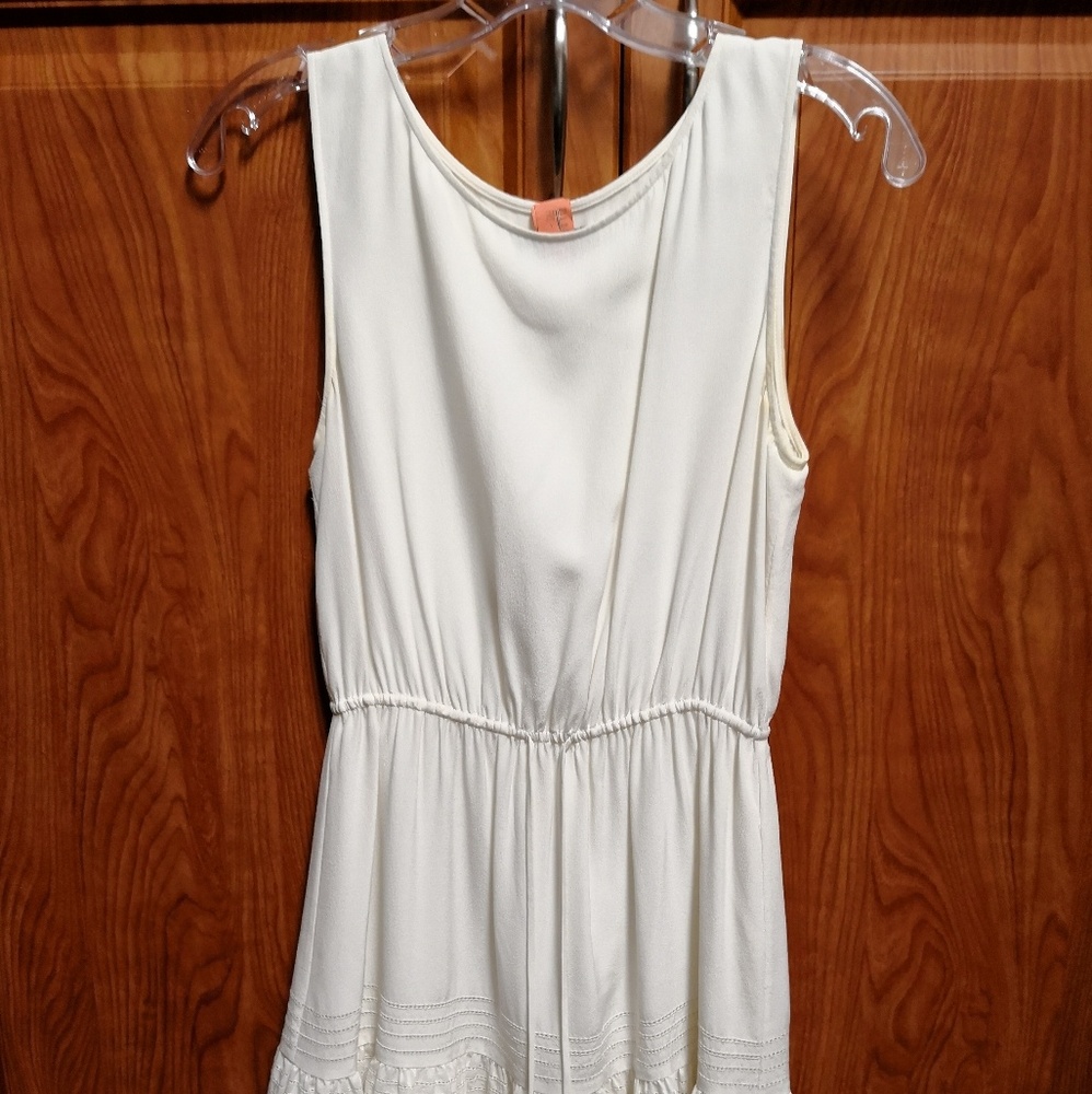 Theory off white silk sleeveless dress